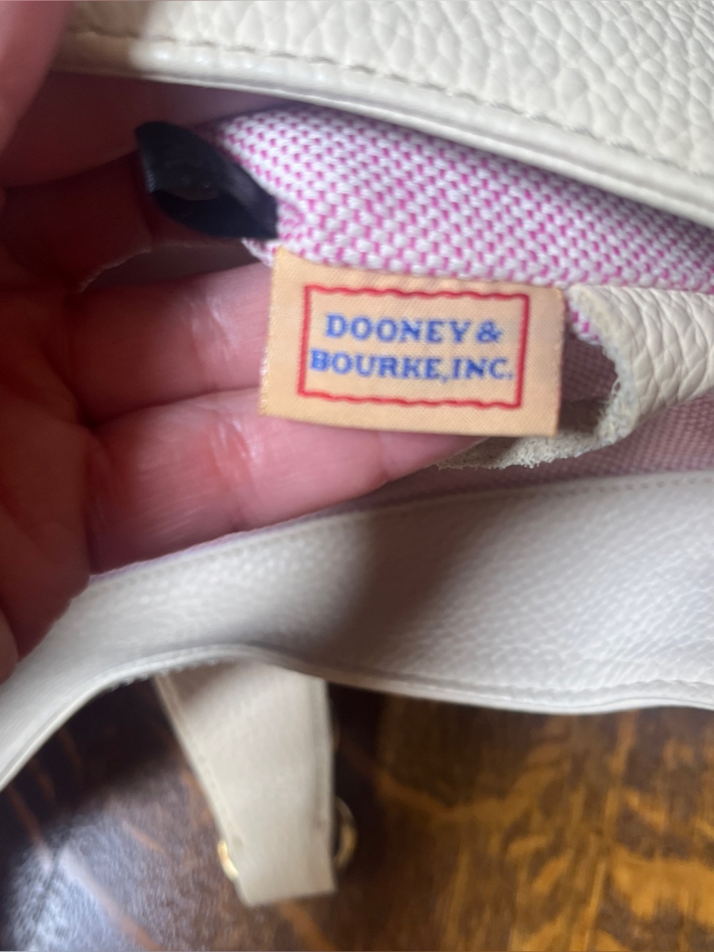 Dooney & Bourke Belvedere Cream Leather Hobo Shoulder Bag with Braiding & lock - Picture 7 of 8